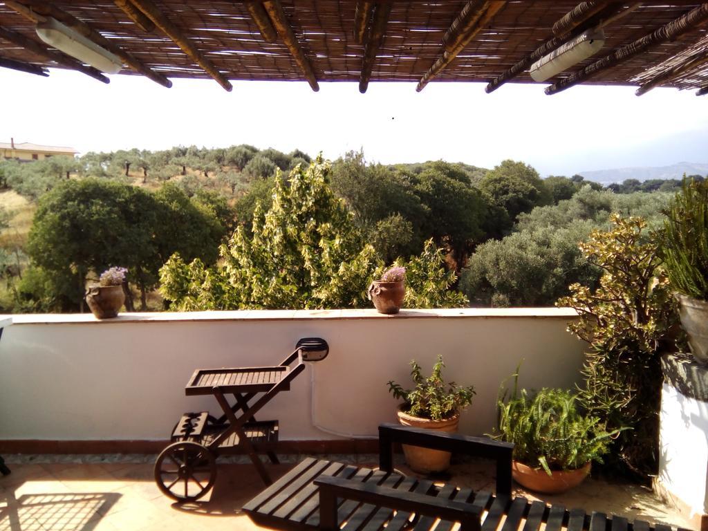 バッティパーリア Masseria Sparanoヴィラ エクステリア 写真